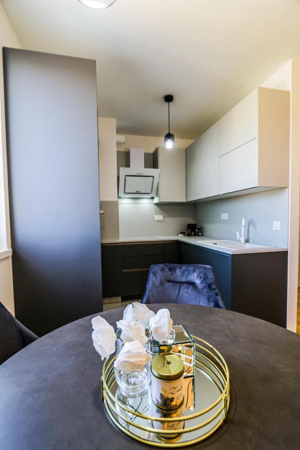 Luce Gold Apartment ザダル エクステリア 写真