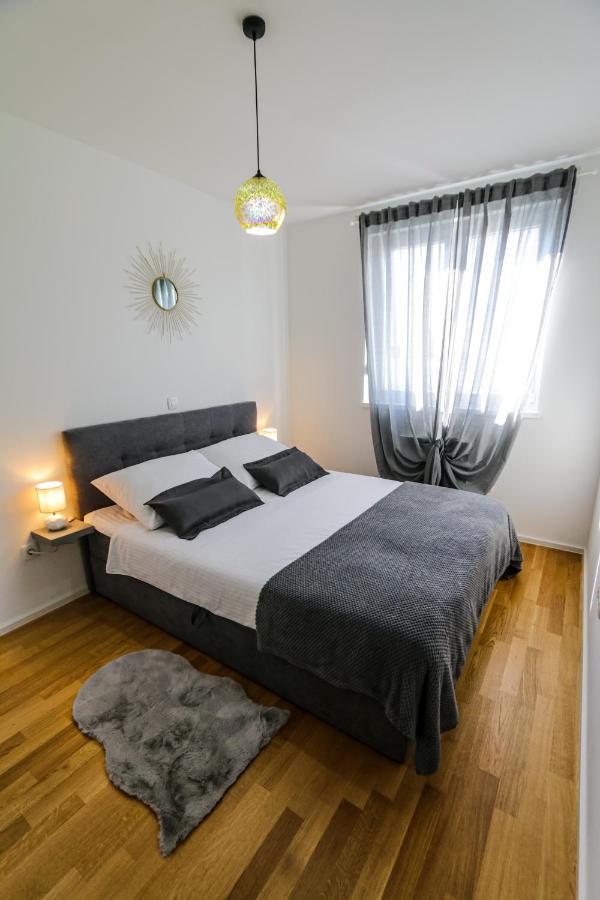 Luce Gold Apartment ザダル エクステリア 写真